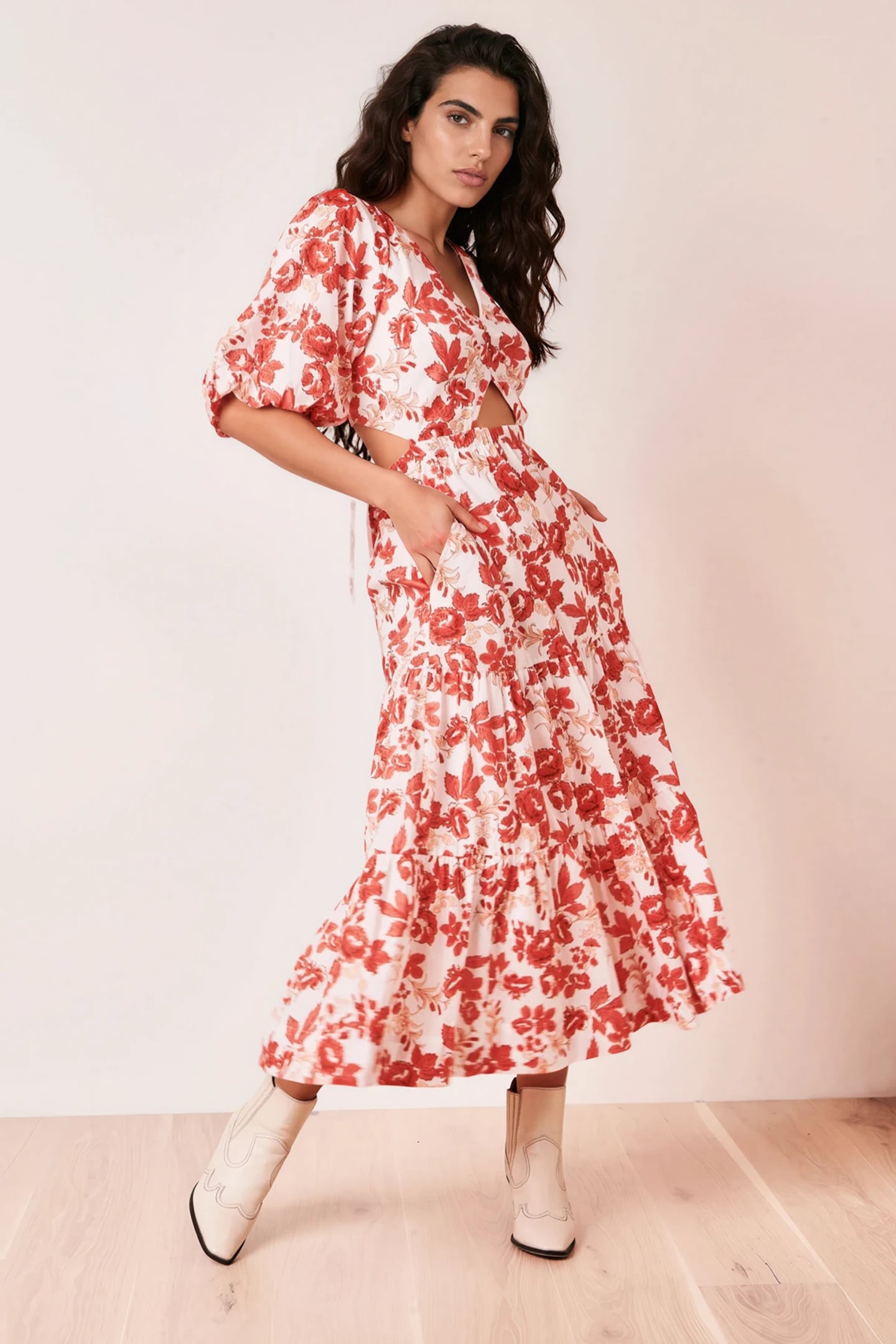 Maxikleid mit Cut-outs