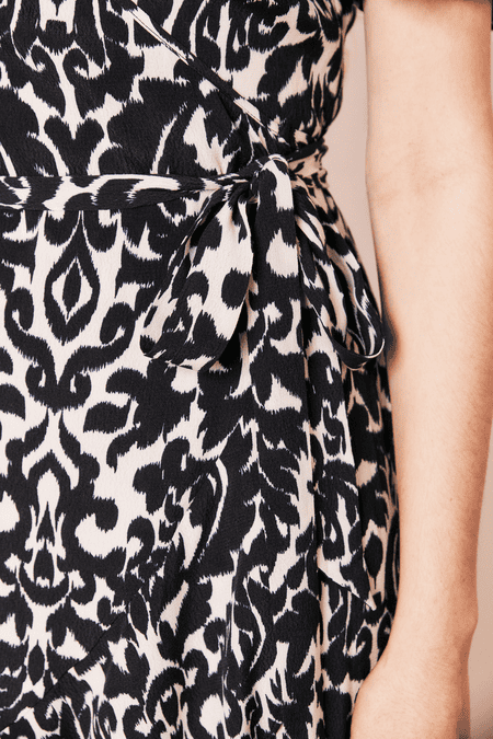 Patterned wrap dress