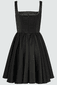 Ausgestelltes Minikleid