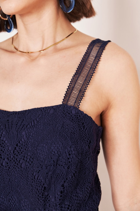 Jumpsuit mit Taillenband
