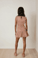 Kurzes Kleid mit Lochspitze