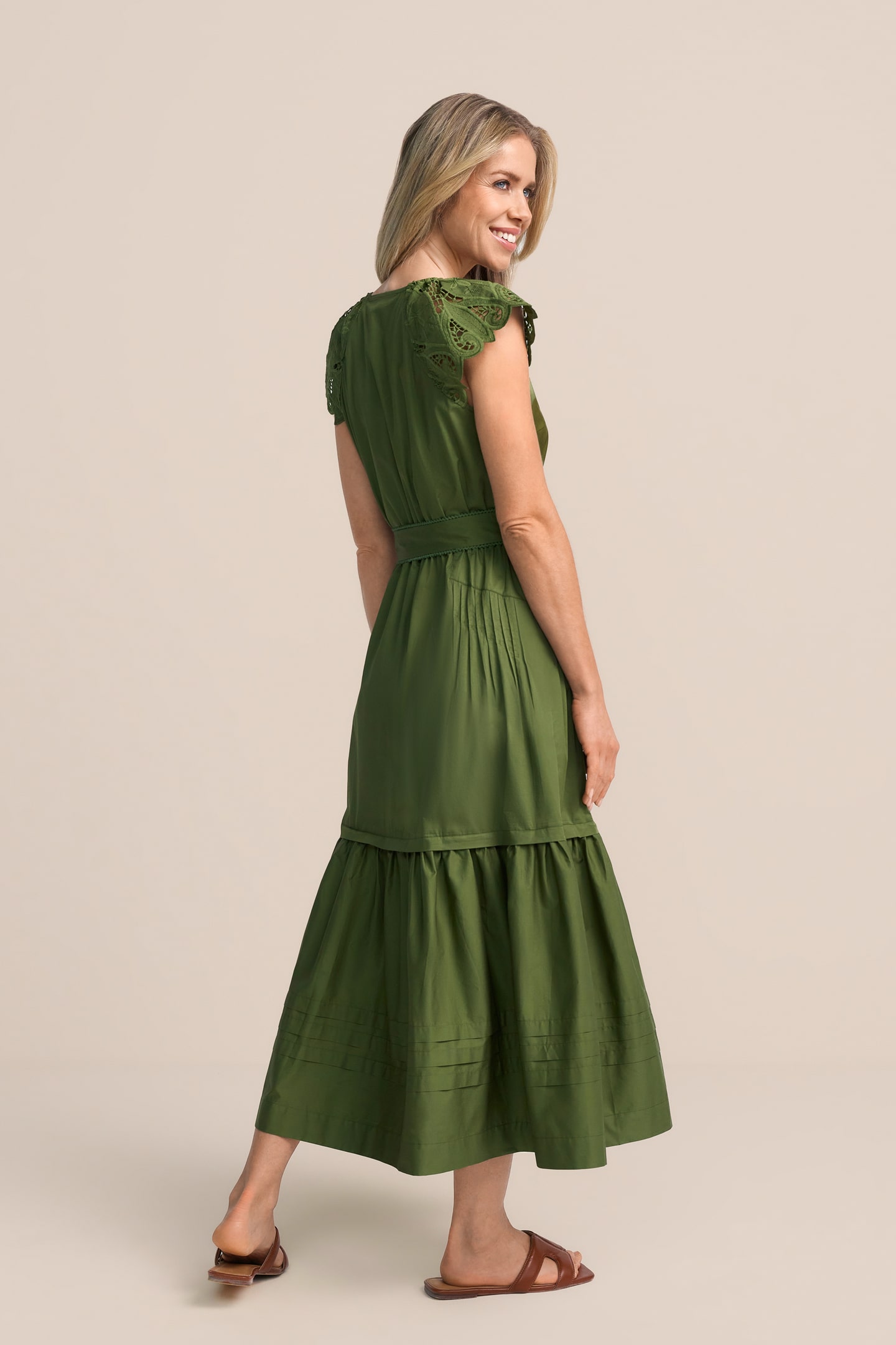 Midikleid mit Stickerei