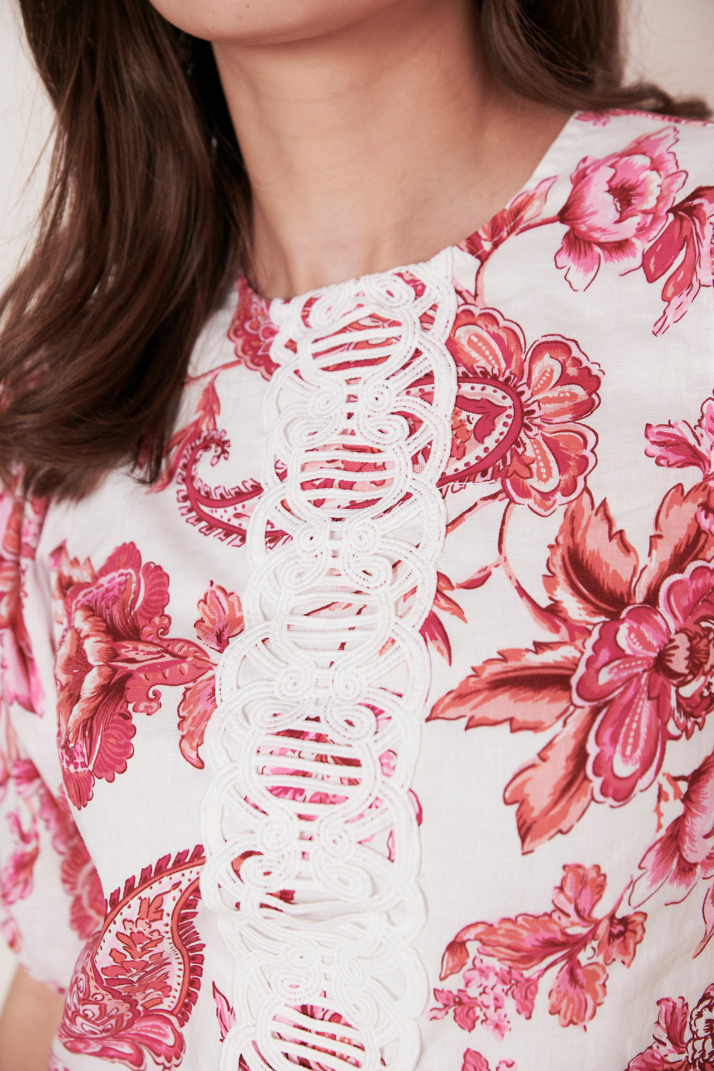Bluse mit Schnürung