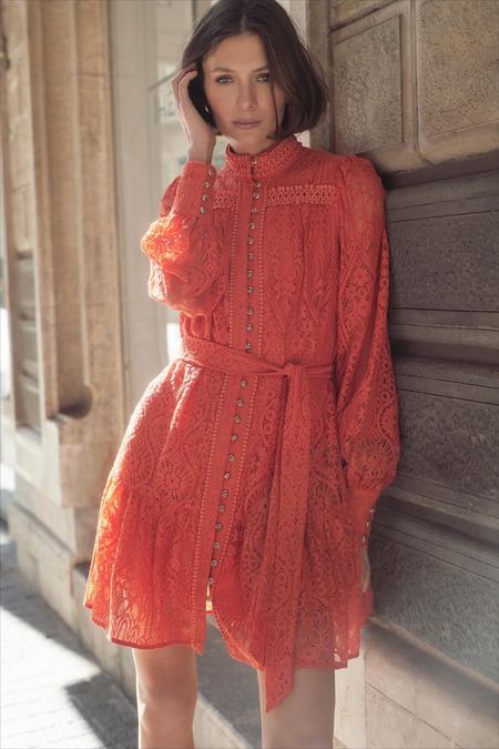 Kleid aus floraler Spitze
