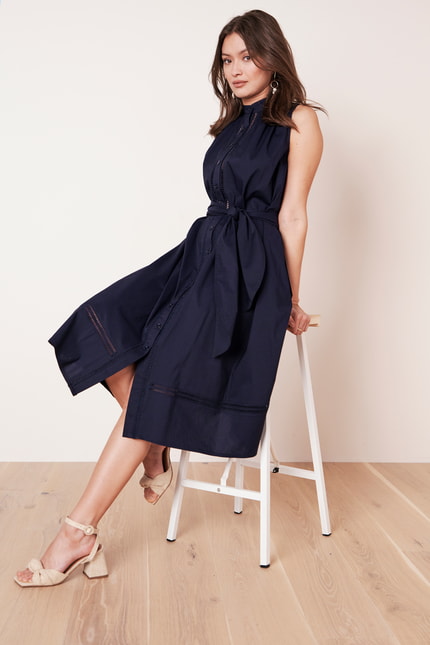 Midi dress without sleeves