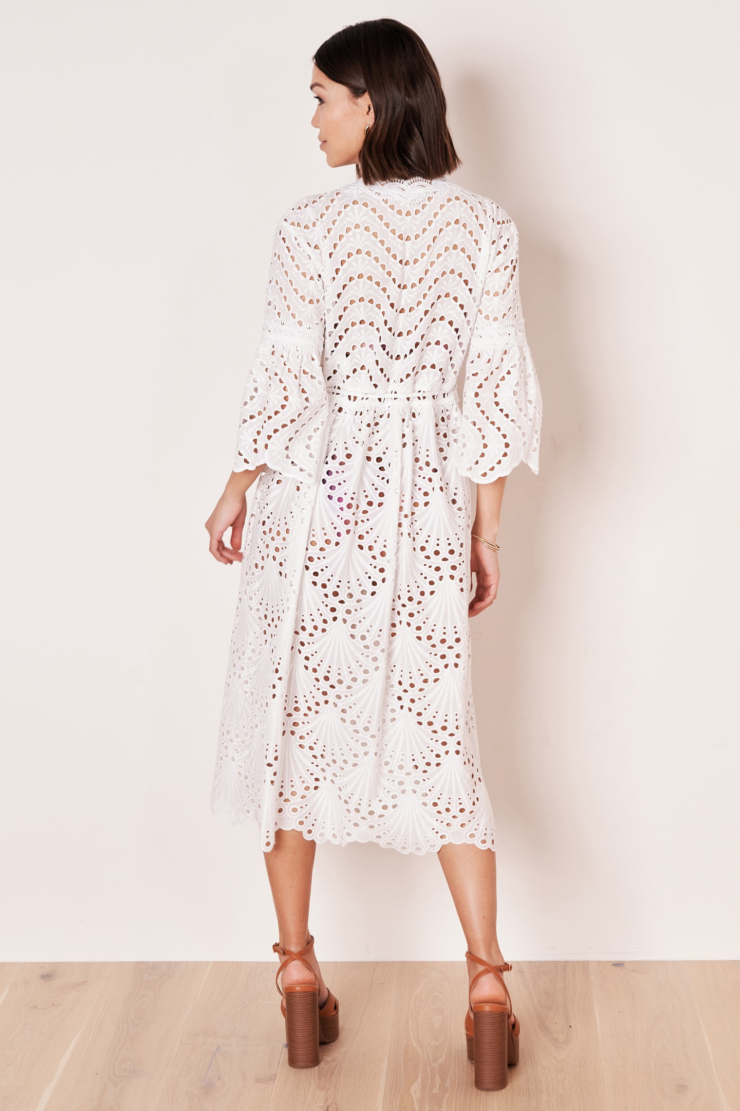 Beach kimono with embroidery