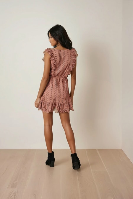 Wickelkleid mit Flügelärmel