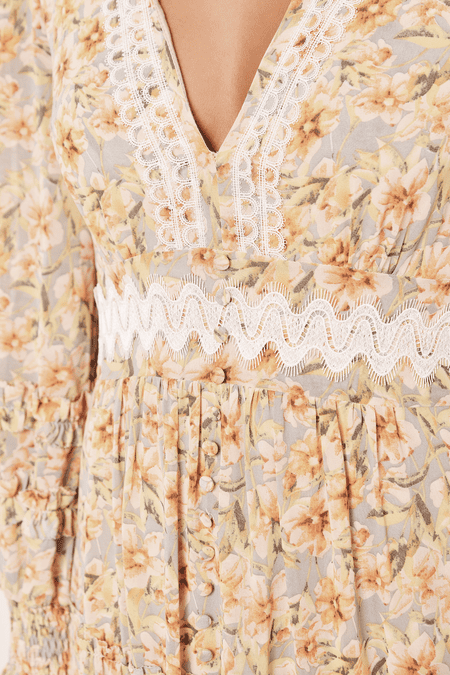 Florales Kleid mit Borten