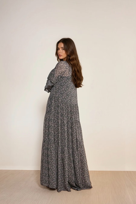Volantkleid mit Rüschenärmel