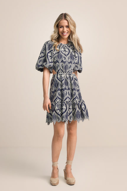 Minikleid mit Bestickung