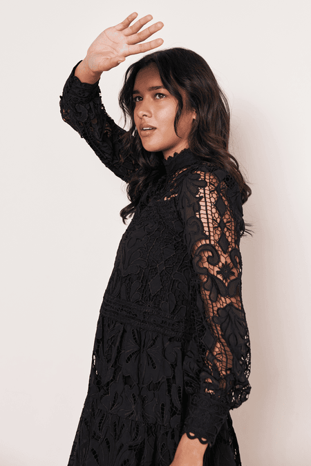 Black lace on sale summer dress