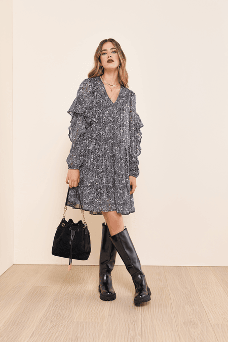 Weites Volantkleid
