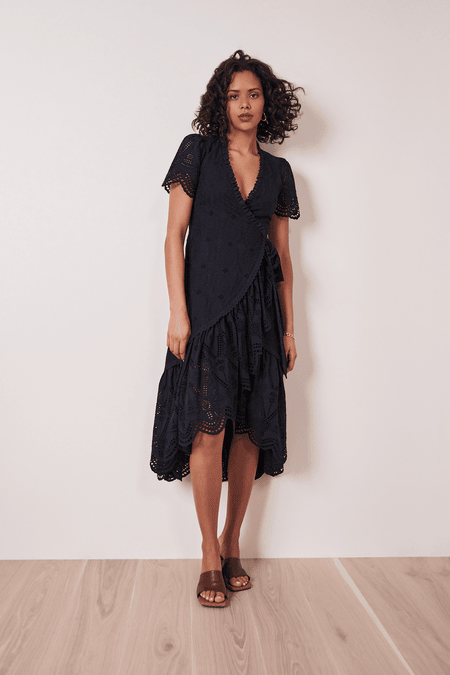 Wrap dress with hole lace