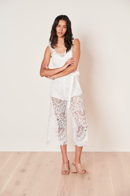 Spitzenbestickter Jumpsuit