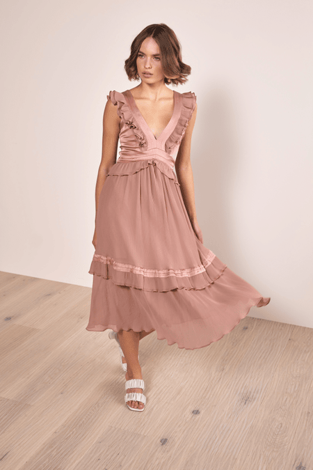 Plissiertes Rüschenkleid