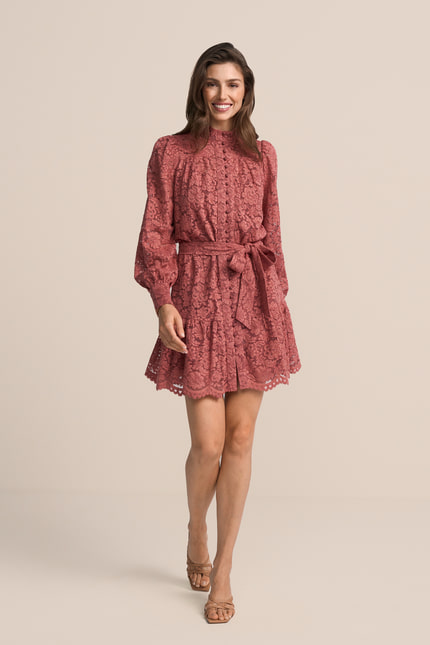 Spitzenkleid mit Knopfleiste