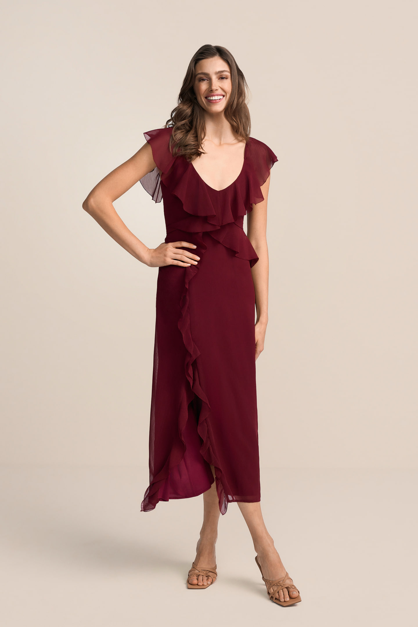 Tailliertes Chiffonkleid