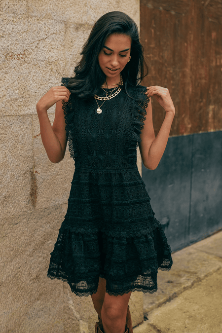 Lace dress on sale black short