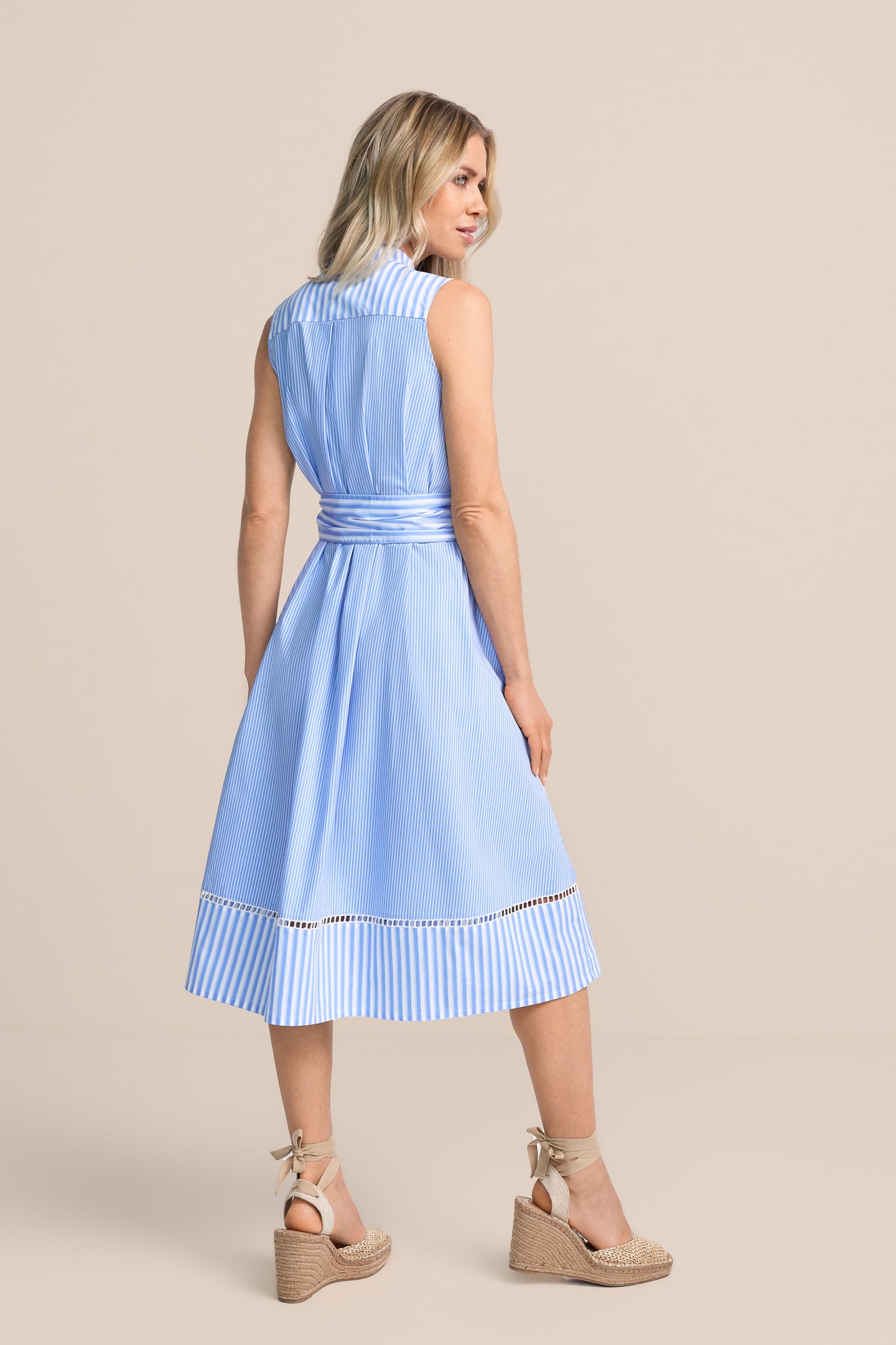 Hemdkleid mit Taillenband