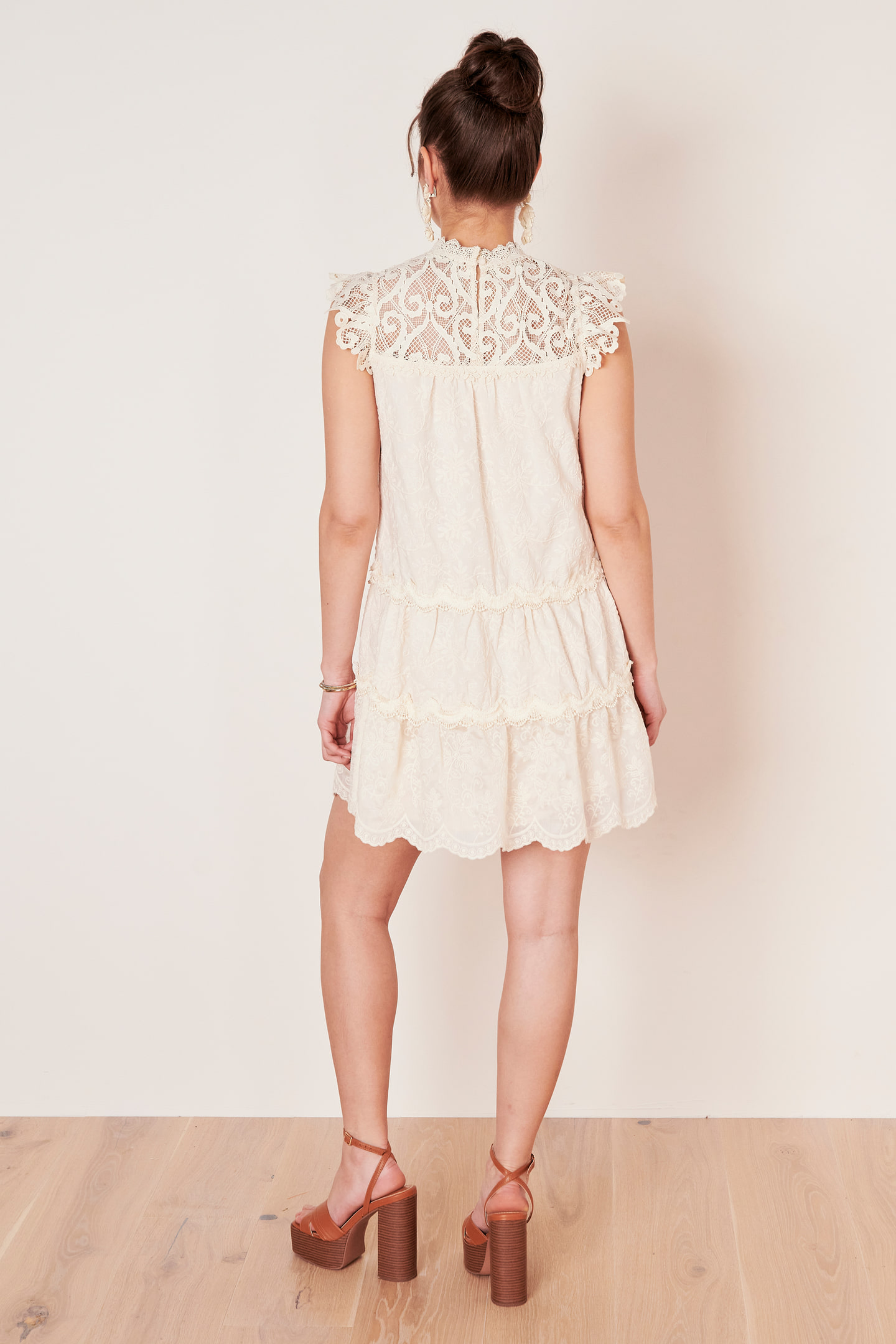 Minikleid Spitzenbestickt