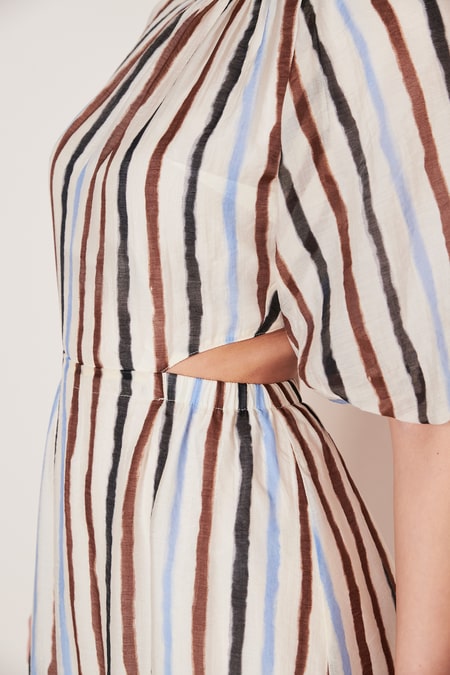 Maxi dress striped